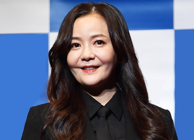 【歌手】華原朋美　専属契約した「記者」とトラブル告白　自宅で口説かれ断るとブチギレられ　５歳長男も恐怖